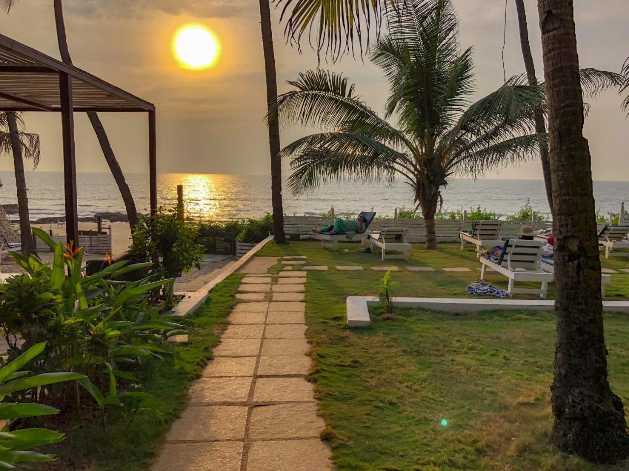 Leela Cottages Morjim Buitenkant foto